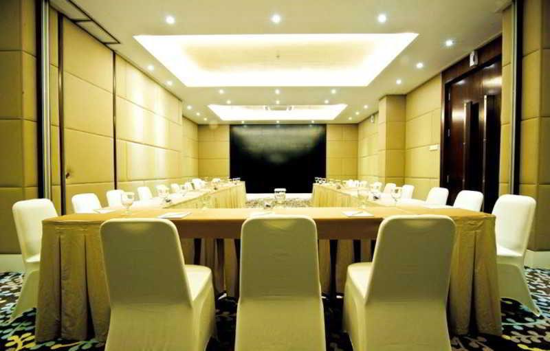 Hotel Surya Yudha Purwokerto Exterior photo