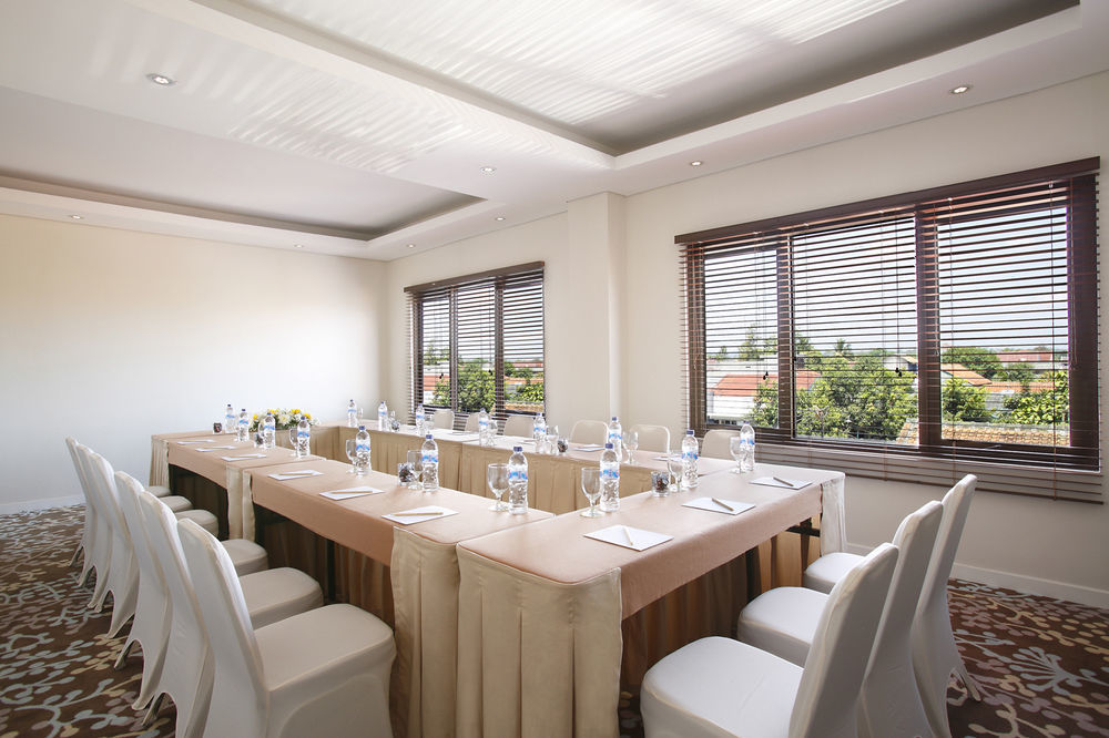 Hotel Surya Yudha Purwokerto Exterior photo