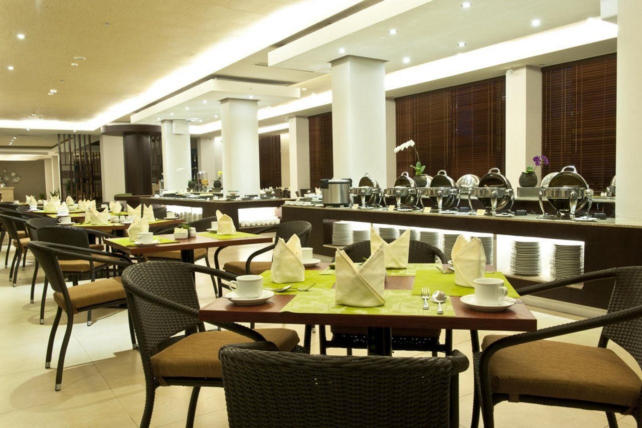 Hotel Surya Yudha Purwokerto Exterior photo